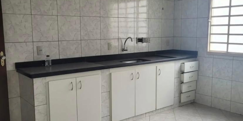 Rua Lassance Cunha, 289-B - Quinzinho. Formiga, 4 Bedrooms Bedrooms, ,2 BathroomsBathrooms,Apartamento,Aluguel,1269