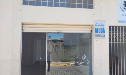 Rua Lassance Cunha, 289-A - Quinzinho. Formiga, 2 Rooms Rooms,1 BathroomBathrooms,Loja,Aluguel,1284