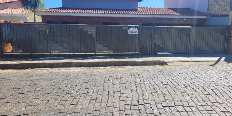 Rua Antônio José Barbosa, 545 - Santa Luzia. Formiga, 4 Bedrooms Bedrooms, ,3 BathroomsBathrooms,Casa,Aluguel,1302