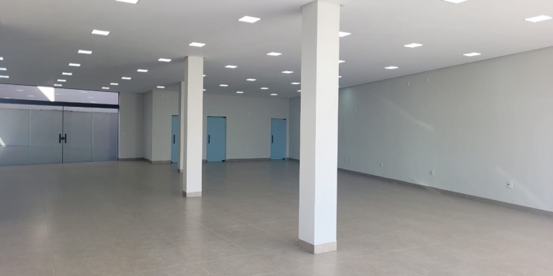 Rua Neném Belo, 88 - Quinzinho. Formiga, 4 Rooms Rooms,2 BathroomsBathrooms,Loja,Aluguel,1308