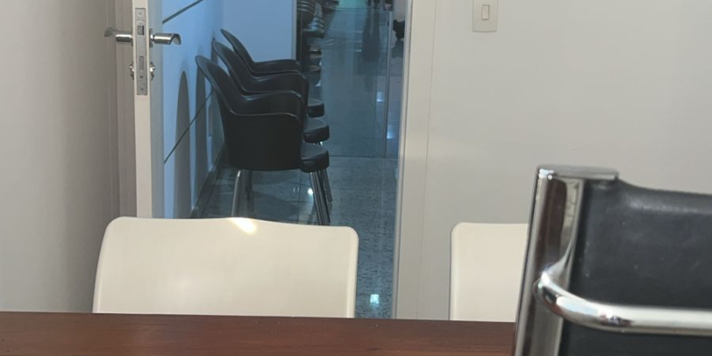 Rua Dr. Teixeira Soares, 284 - Centro. Formiga, 1 Room Rooms,1 BathroomBathrooms,Sala Comercial,Aluguel,Med Center,1313