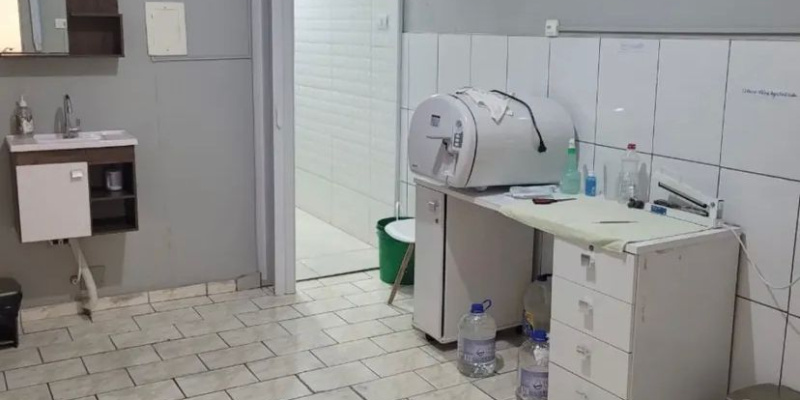 Rua Paulo de Brito, - Centro. Formiga, 5 Rooms Rooms,2 BathroomsBathrooms,Sala Comercial,Aluguel,1315