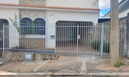 Rua Professor Lulú, 237 - Bela Vista. Formiga, 3 Bedrooms Bedrooms, ,2 BathroomsBathrooms,Apartamento,Aluguel,1318