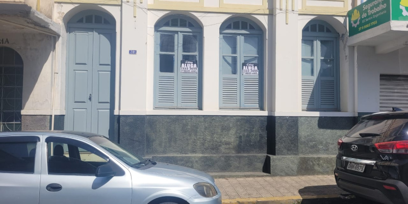 Rua Marechal Deodoro, 281 - Centro. Formiga, 3 Bedrooms Bedrooms, ,1 BathroomBathrooms,Apartamento,Aluguel,1319