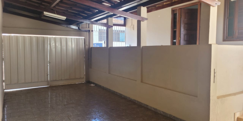 Rua Dr Donato de Andrade, 160 - Centenário. Formiga, 3 Bedrooms Bedrooms, ,3 BathroomsBathrooms,Casa,Aluguel,1324