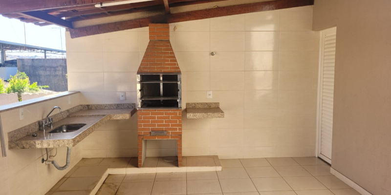 Rua Dr Donato de Andrade, 160 - Centenário. Formiga, 3 Bedrooms Bedrooms, ,3 BathroomsBathrooms,Casa,Aluguel,1324