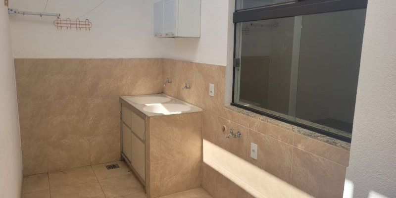 Rua Pains, 79 - Sagrado Coração de Jesus. Formiga, 2 Bedrooms Bedrooms, ,1 BathroomBathrooms,Apartamento,Aluguel,1334