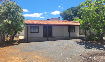 Avenida George Norman Kutowa, 16 - Furnastur. Pontevila - Formiga, 4 Bedrooms Bedrooms, ,2 BathroomsBathrooms,Casa,Aluguel,1335