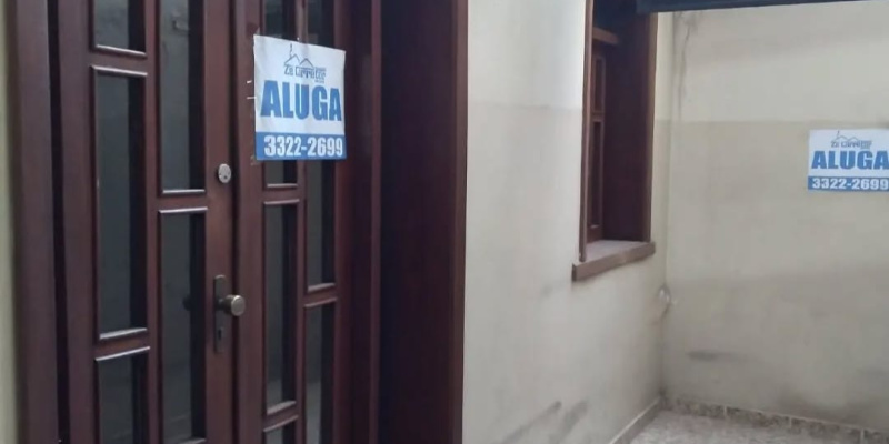 Rua Silviano Brandão, 178 - Centro . Formiga, 3 Rooms Rooms,1 BathroomBathrooms,Sala Comercial,Aluguel,1353