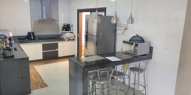 Centro. Formiga, 8 Bedrooms Bedrooms, ,3 BathroomsBathrooms,Casa,Venda,1357