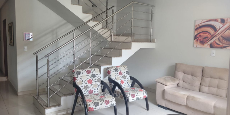 Centro. Formiga, 8 Bedrooms Bedrooms, ,3 BathroomsBathrooms,Casa,Venda,1357