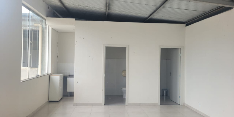 Rua João Pedrosa, 133 - Quinzinho. Formiga, 3 Rooms Rooms,2 BathroomsBathrooms,Sala Comercial,Aluguel,1363