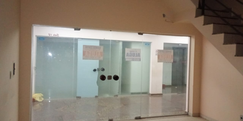 Silviano Brandão, 83 - Centro . Formiga, ,Loja,Aluguel,1364