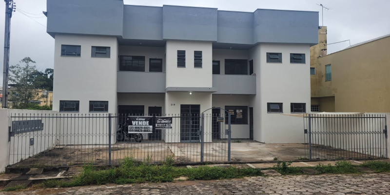 Rua Arquimedes de Faria, 216 - Centro. Formiga, 3 Bedrooms Bedrooms, ,2 BathroomsBathrooms,Apartamento,Aluguel,1374