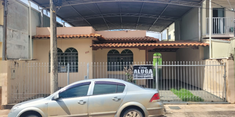 Rua Professor Augusto Barbosa, 525 - Sagrado Coração de Jesus . Formiga, 3 Bedrooms Bedrooms, ,2 BathroomsBathrooms,Casa,Aluguel,1384