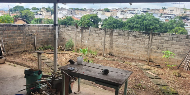 Rua Professor Augusto Barbosa, 525 - Sagrado Coração de Jesus . Formiga, 3 Bedrooms Bedrooms, ,2 BathroomsBathrooms,Casa,Aluguel,1384