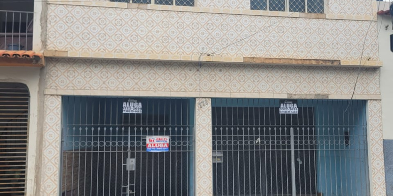 Avenida Rio Branco, 330 - Centro. Formiga, 3 Bedrooms Bedrooms, ,1 BathroomBathrooms,Casa,Aluguel,1385