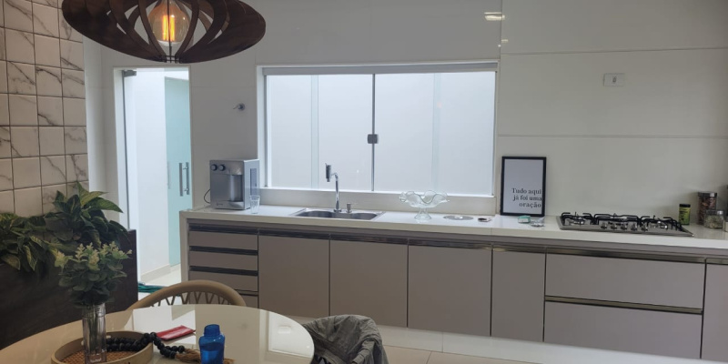 ., 3 Bedrooms Bedrooms, ,4 BathroomsBathrooms,Casa,Venda,1392