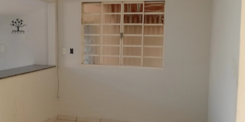 Rua Dr. Teixeira Soares, 1115 - Engenho de Serra. Formiga, 2 Bedrooms Bedrooms, ,1 BathroomBathrooms,Casa,Aluguel,1412