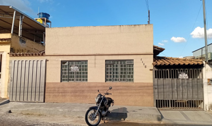 Rua Dr. Teixeira Soares, 1115 - Engenho de Serra. Formiga, 2 Bedrooms Bedrooms, ,1 BathroomBathrooms,Casa,Aluguel,1412