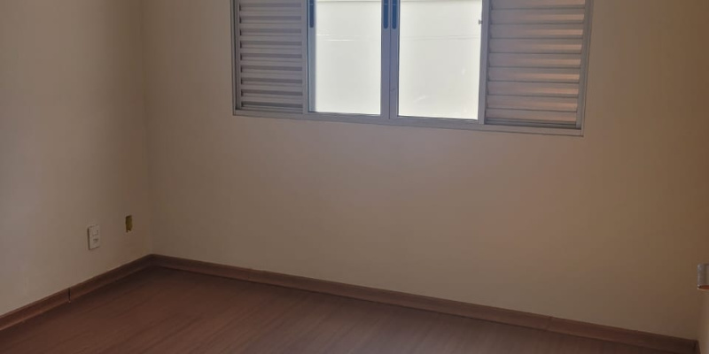 Rua Coronel José Gonçalves D'amarante, 325 - Centro. Formiga, 3 Bedrooms Bedrooms, ,2 BathroomsBathrooms,Apartamento,Aluguel,1432