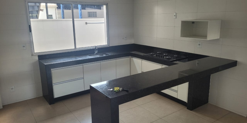 Rua Coronel José Gonçalves D'amarante, 325 - Centro. Formiga, 3 Bedrooms Bedrooms, ,2 BathroomsBathrooms,Apartamento,Aluguel,1432