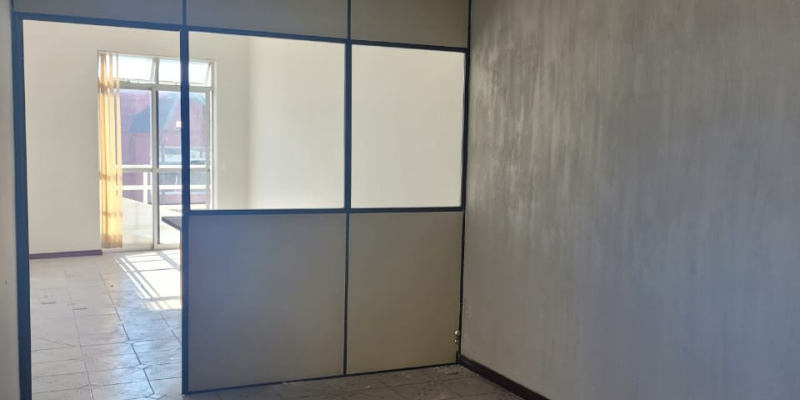 Rua Silviano Brandão, 78, 78/ Sala 402 - Centro. Formiga, ,Sala Comercial,Aluguel,1442