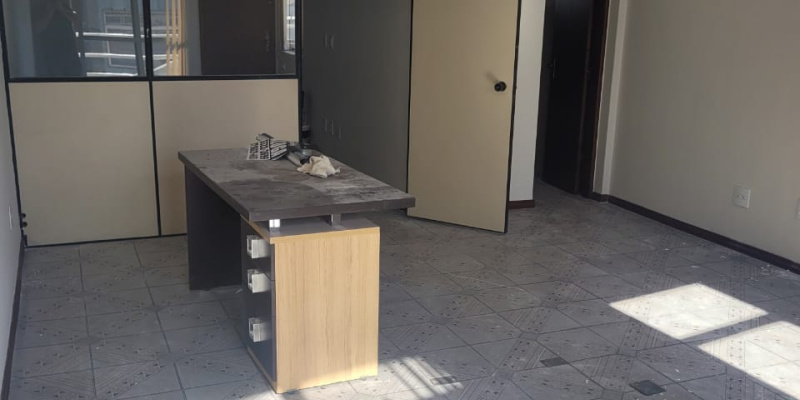 Rua Silviano Brandão, 78, 78/ Sala 402 - Centro. Formiga, ,Sala Comercial,Aluguel,1442
