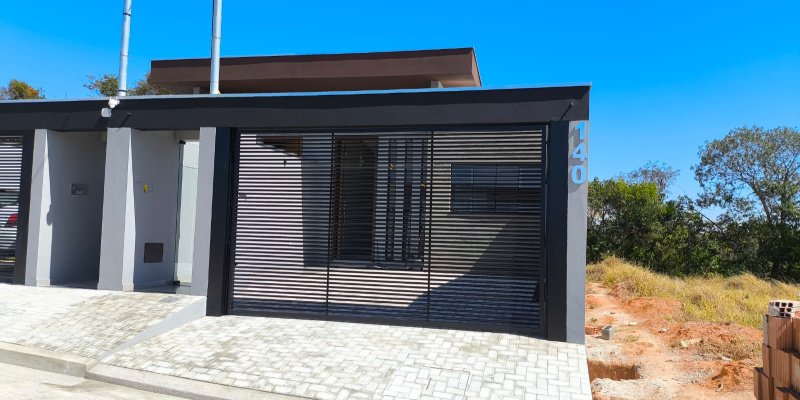 Rua Figueira, 140 - Jardim California. Formiga, 3 Bedrooms Bedrooms, ,1 BathroomBathrooms,Casa,Aluguel,1466