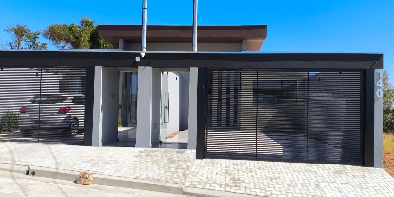 Rua Figueira, 140 - Jardim California. Formiga, 3 Bedrooms Bedrooms, ,1 BathroomBathrooms,Casa,Aluguel,1466