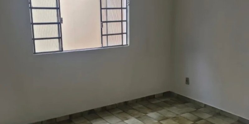 Rua Ramiro Corrêa, 816 - Bairro Bela Vista. . Formiga, 2 Bedrooms Bedrooms, ,1 BathroomBathrooms,Casa,Aluguel,1474