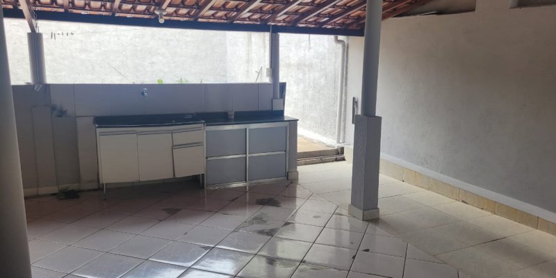 Rua São Paulo, 554 - Bela Vista . Formiga, 3 Bedrooms Bedrooms, ,2 BathroomsBathrooms,Casa,Aluguel,1476