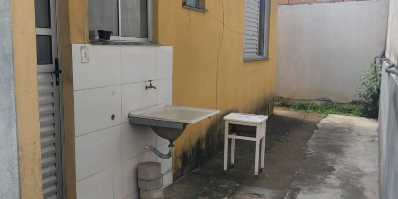 Rua Lúcia Terciliana de Castro, 15 - Bairro Santana. Formiga, 2 Bedrooms Bedrooms, ,1 BathroomBathrooms,Casa,Aluguel,1478