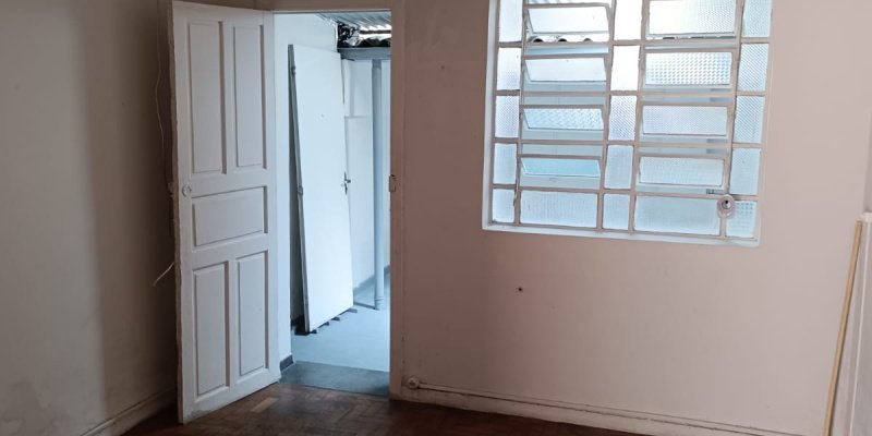 Rua Silviano Brandão, 86, sala B - Centro . Formiga, 4 Rooms Rooms,1 BathroomBathrooms,Sala Comercial,Venda,1479